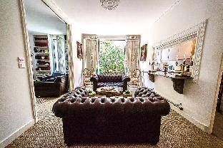 Luxe 80M2 with private garden near Eiffel Tower